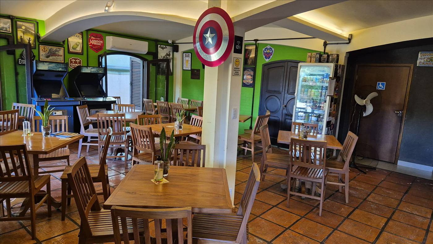 Ambiente do bar à noite